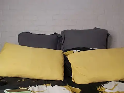 DrippinCaramelCutie live sex cam