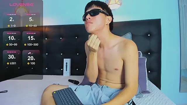 Abraham_horny18's cam snapshot