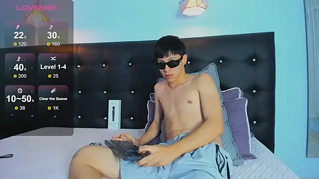 Abraham_horny18's cam snapshot