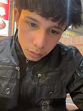 Bay_freedo live sex cam