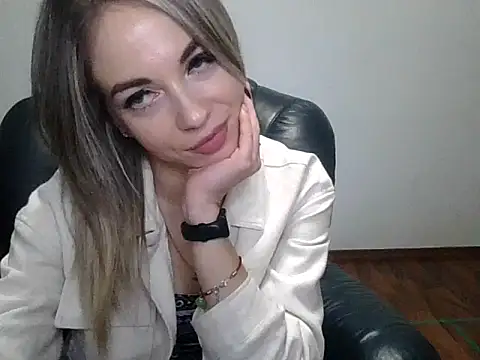 Miss_solomia's cam snapshot