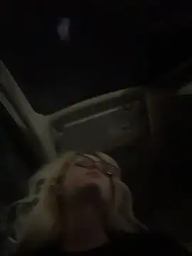 sluttypumpkin's cam snapshot