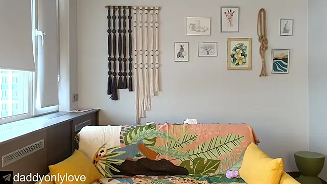 daddyonlyloveme's cam snapshot