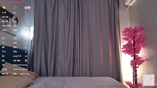 Pinky_poetry's cam snapshot