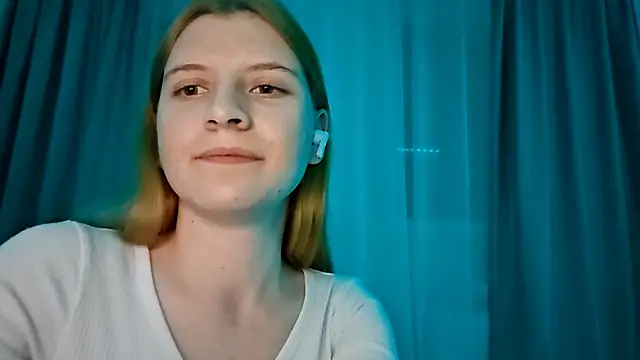 LynteriLain's cam snapshot