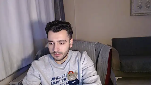 handsomeee04's cam snapshot