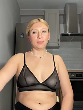 Kittie_Valentine's cam snapshot