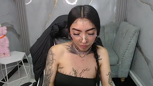 Ashley_Blum_v's cam snapshot