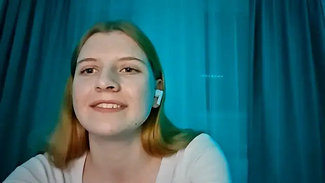 LynteriLain's cam snapshot