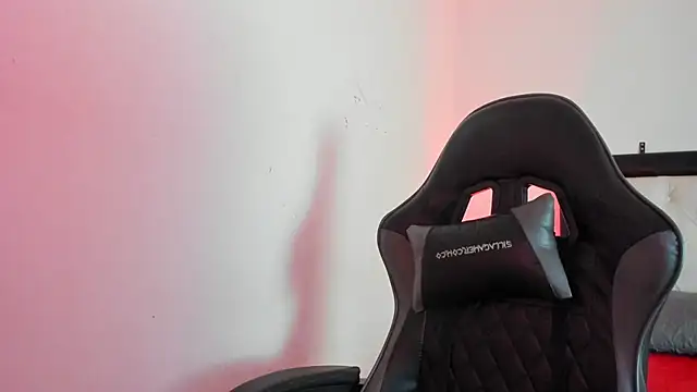 Sara_Roades's cam snapshot