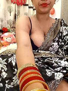 Divya_girl live sex cam