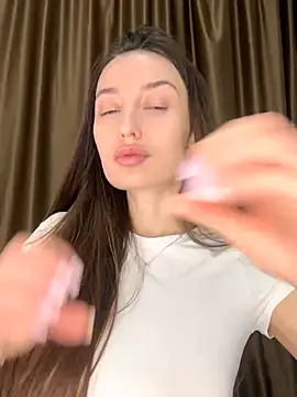 Polli_Kiss live sex cam