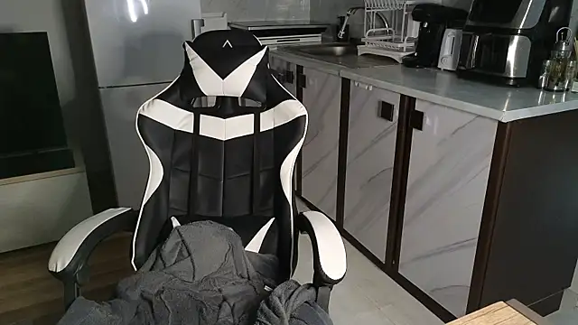 RyanStorm_'s cam snapshot