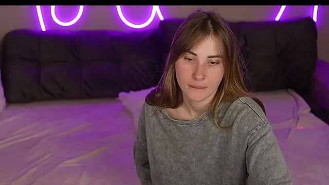 JennyyLuv's cam snapshot