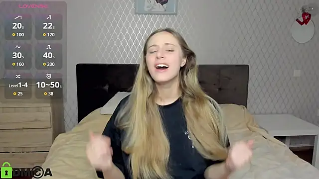 blondy_rina's cam snapshot