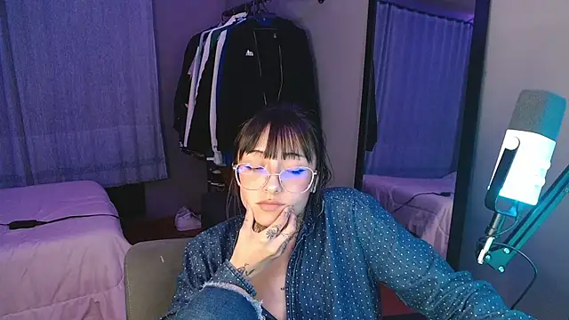 val_azuna1's cam snapshot