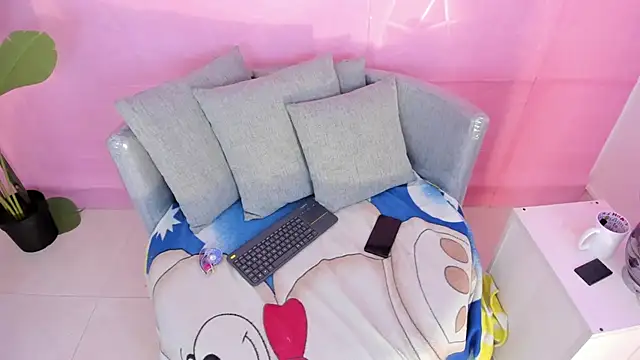 angelica_cute12's cam snapshot