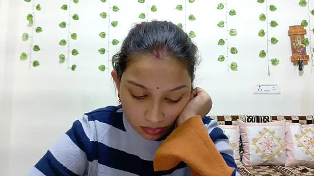 Aleena_Rai's cam snapshot