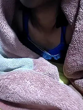 BunnyBloom25's cam snapshot