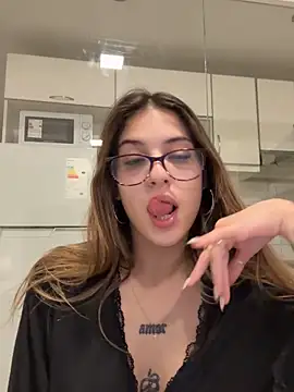 Lolykush's cam snapshot