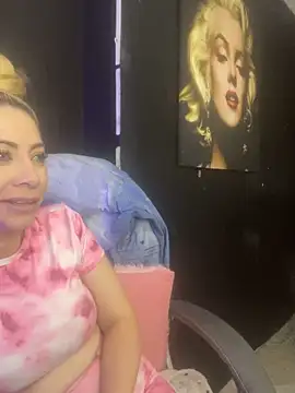 viktoria_davis_'s cam snapshot