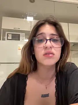 Lolykush's cam snapshot