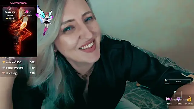 ElysonLang's cam snapshot