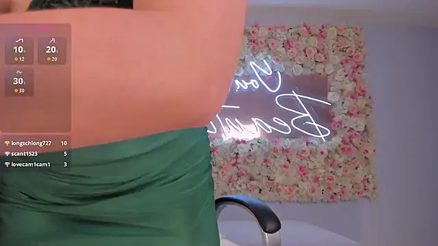 RebeccaHudson's cam snapshot