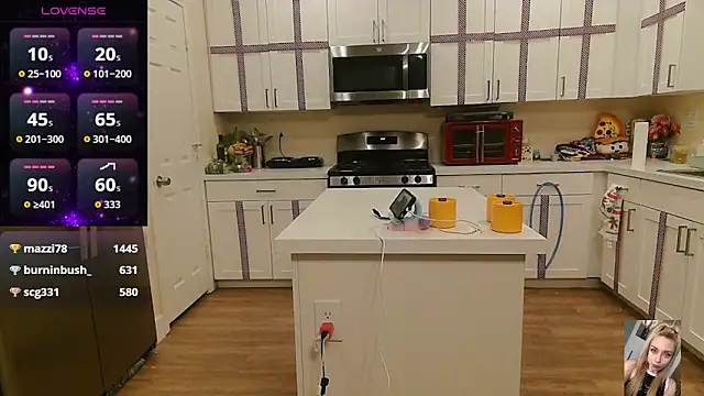 Blondiewithanass's cam snapshot