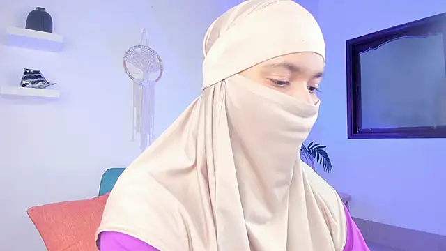 saray_halam's cam snapshot