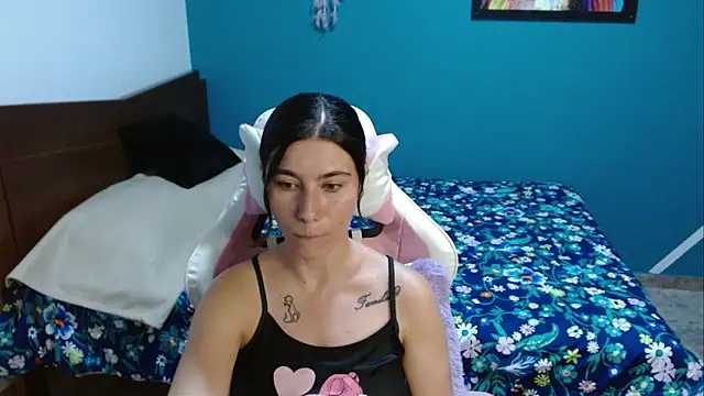 zoe_fyre's cam snapshot