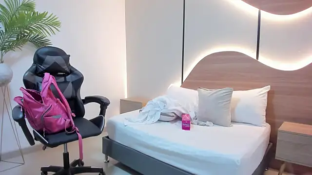 fiorella18_'s cam snapshot