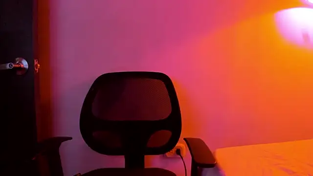 Dhalila_'s cam snapshot