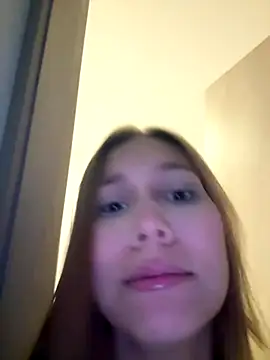 Nikii__ live sex cam