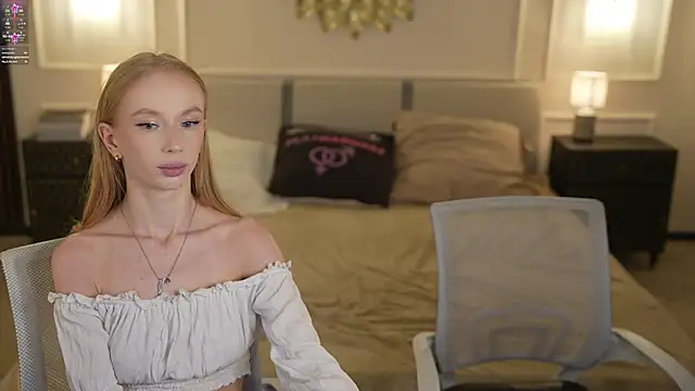 Selena_Glow's cam snapshot