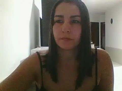 YLITZA's cam snapshot