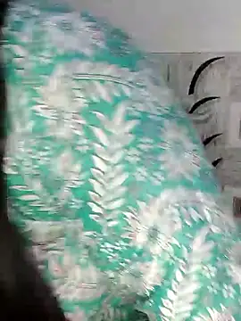 -Anushka01's web cam