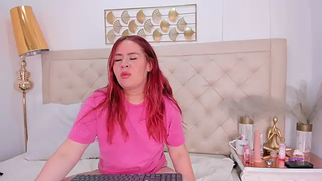 ashley_stone7's cam snapshot