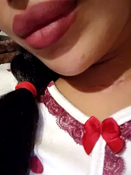 Sexlove1xo's cam snapshot