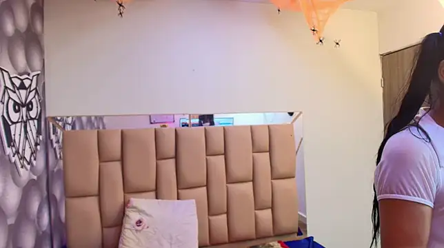 hannah_teehn's cam snapshot