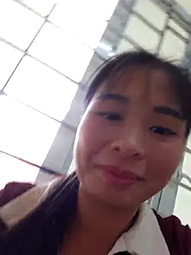 Squirrel-Pear's cam snapshot