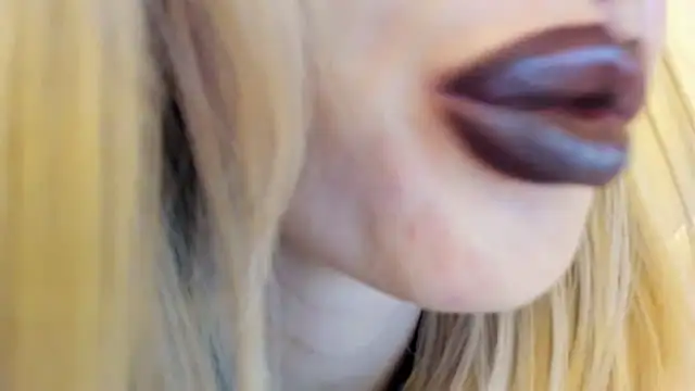 Politeeliza's cam snapshot