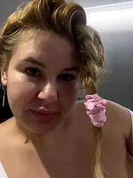 Passion-Blondy's cam snapshot