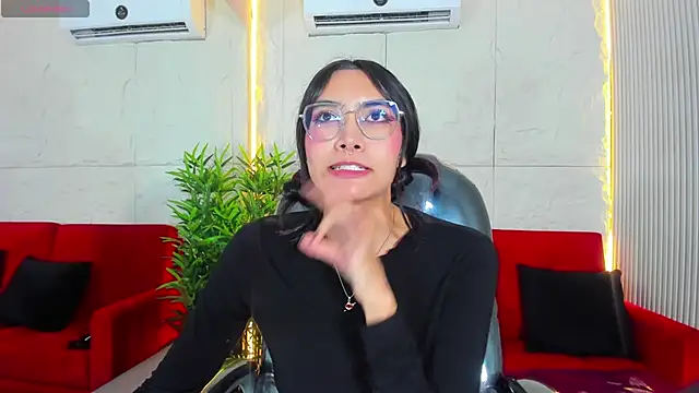 AzuraKindong's cam snapshot