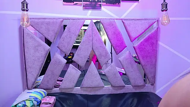 megha_noa's cam snapshot