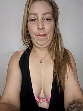 Estefania_Arce's cam snapshot