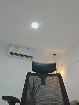 damian_bull's cam snapshot