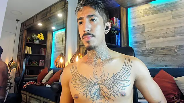 Donovan_Desmond's cam snapshot