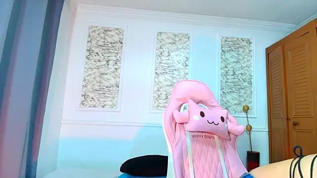 Danella_houston's cam snapshot