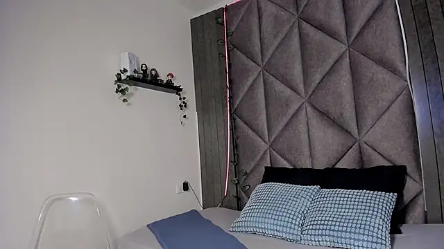 VaioletSinnz__'s cam snapshot